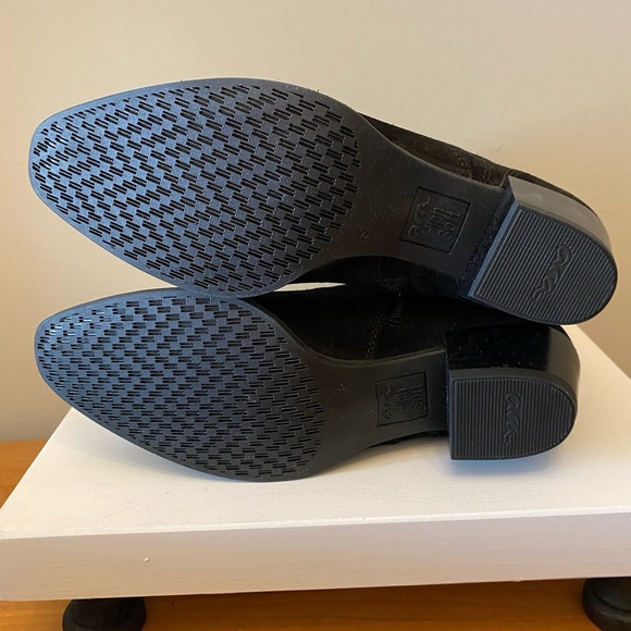 Ara Tombstone Suede Booties Size 7.5 Ankle Boot High Soft - Picture 4 of 5